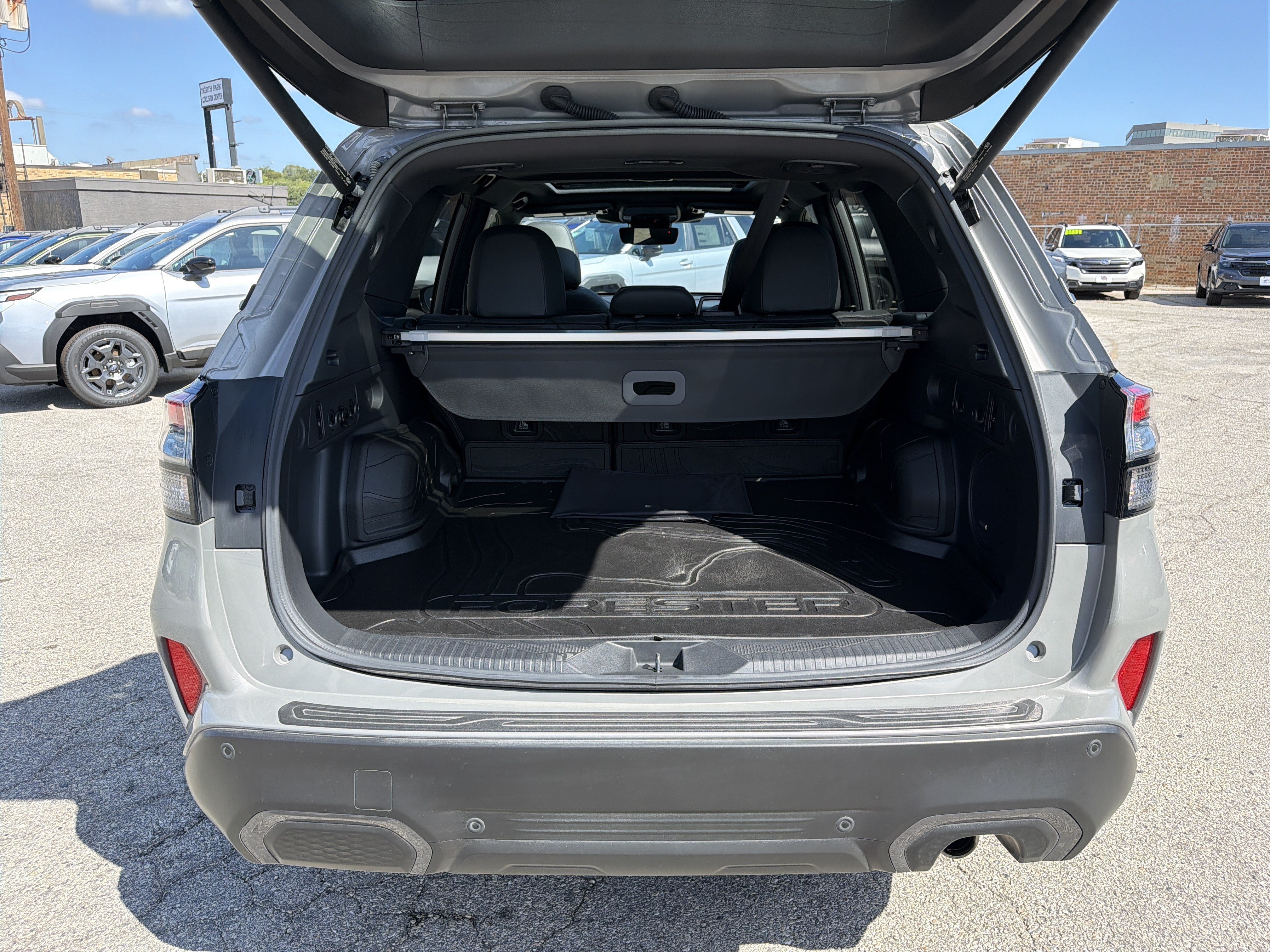 Used 2025 Subaru Forester Limited w/ Popular Package #2 AWD/4WD image 29
