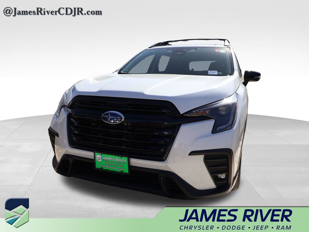 Used 2023 Subaru Ascent Onyx Edition AWD/4WD image 2