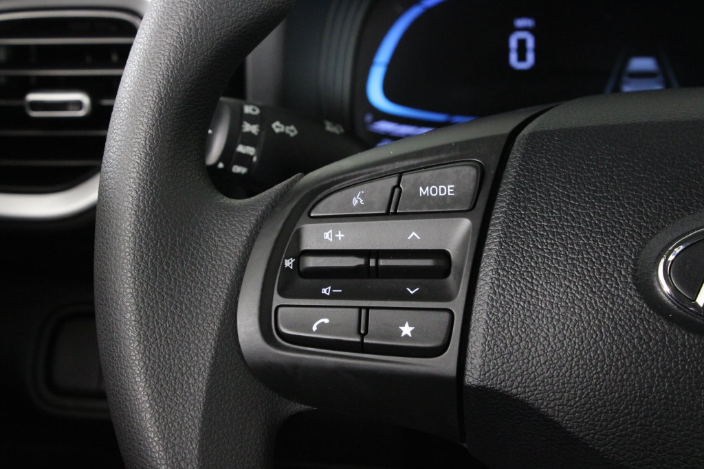 Certified 2026 Hyundai Venue SE FWD image 26