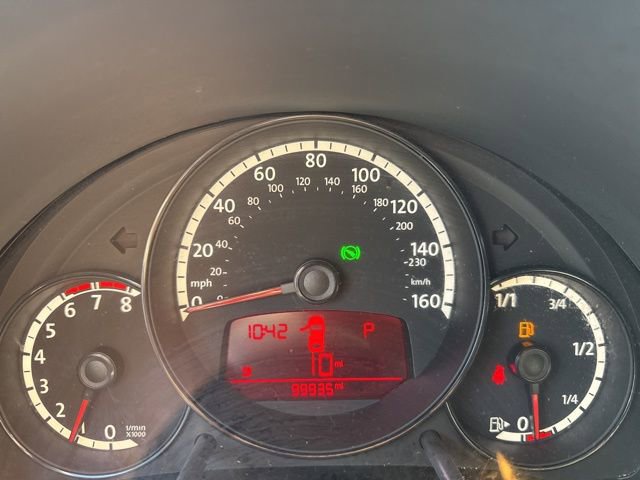 Used 2013 Volkswagen Beetle 2.5 70's Edition image 14