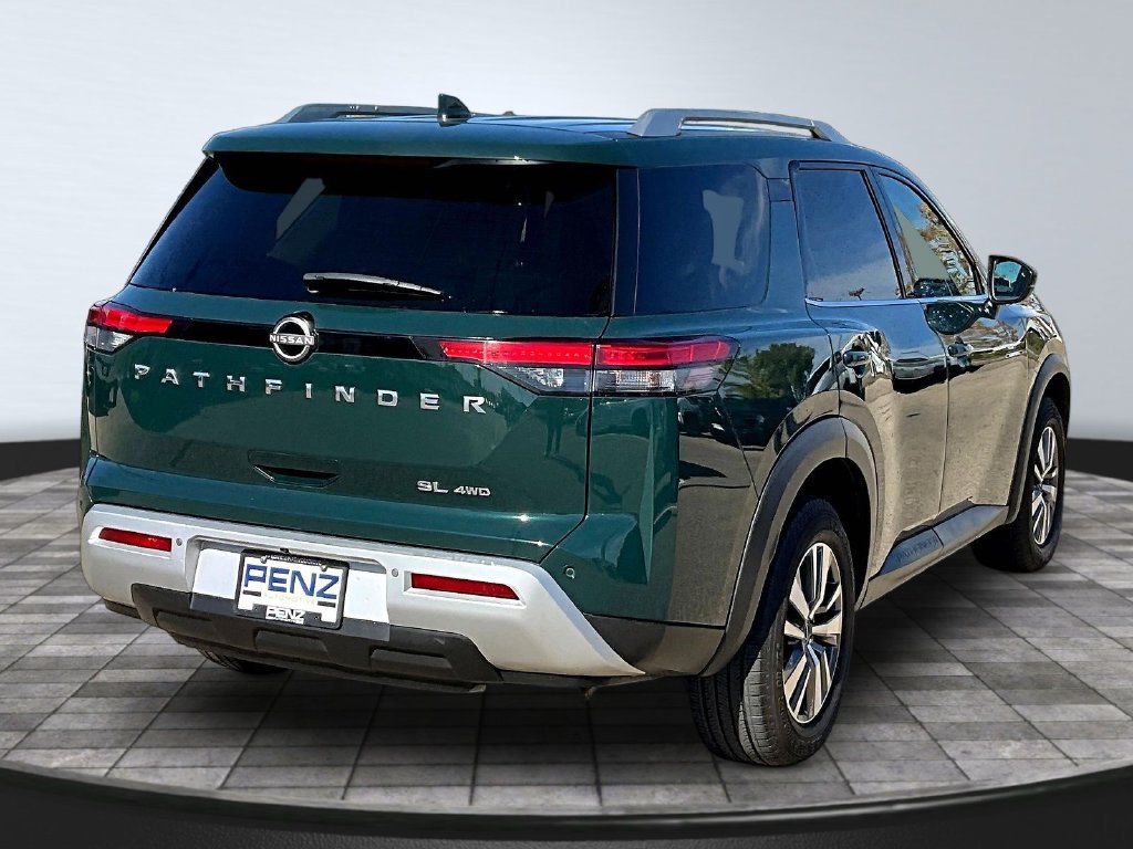 Used 2023 Nissan Pathfinder SL AWD/4WD image 7