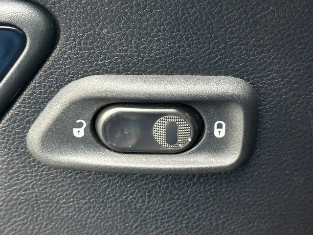 Used 2012 Jeep Wrangler Altitude image 25