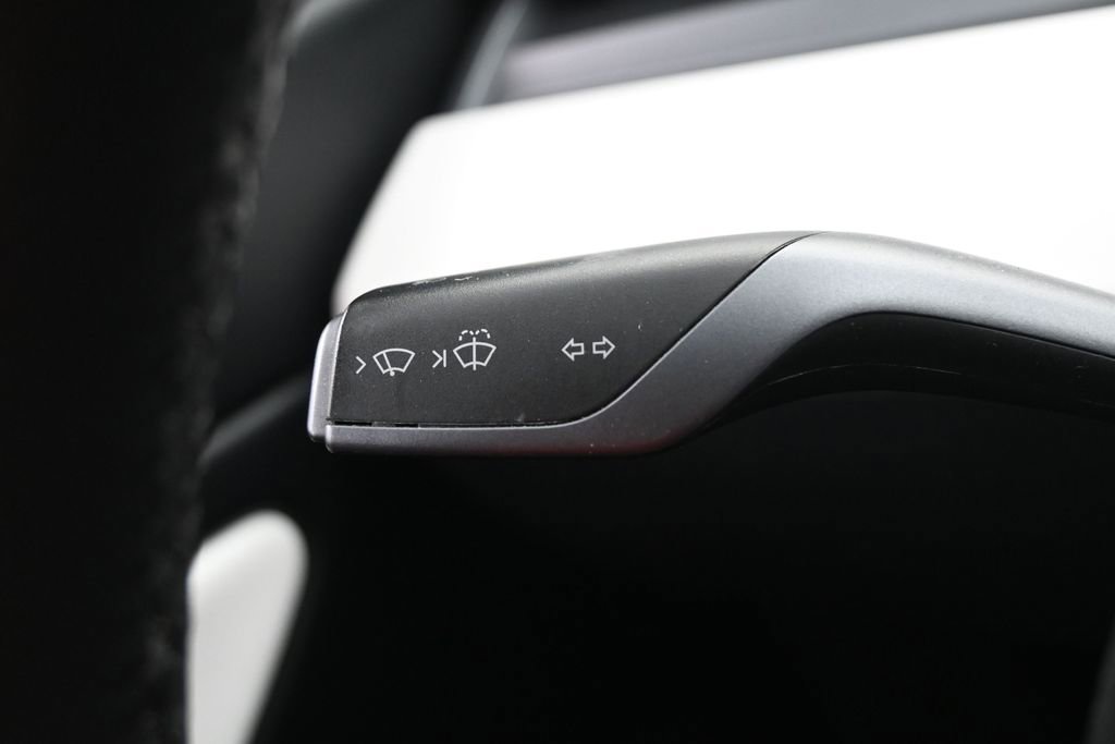 Used 2020 Tesla Model 3 Standard Range Plus RWD image 20