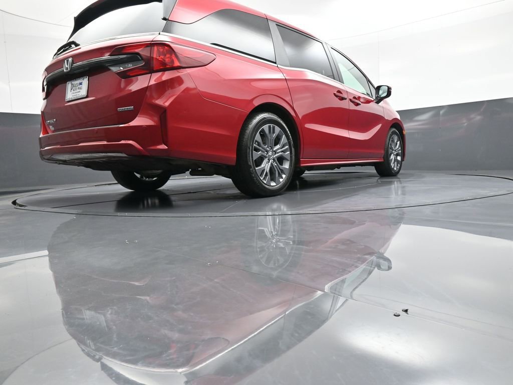 Used 2025 Honda Odyssey Touring image 34