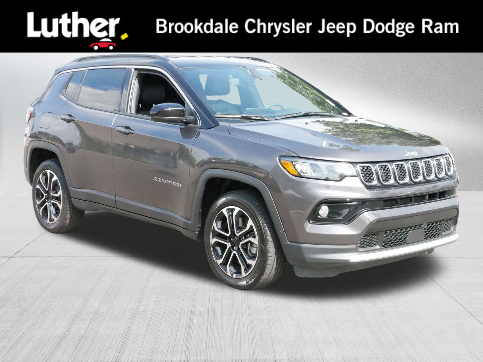 Used 2024 Jeep Compass Limited image 1