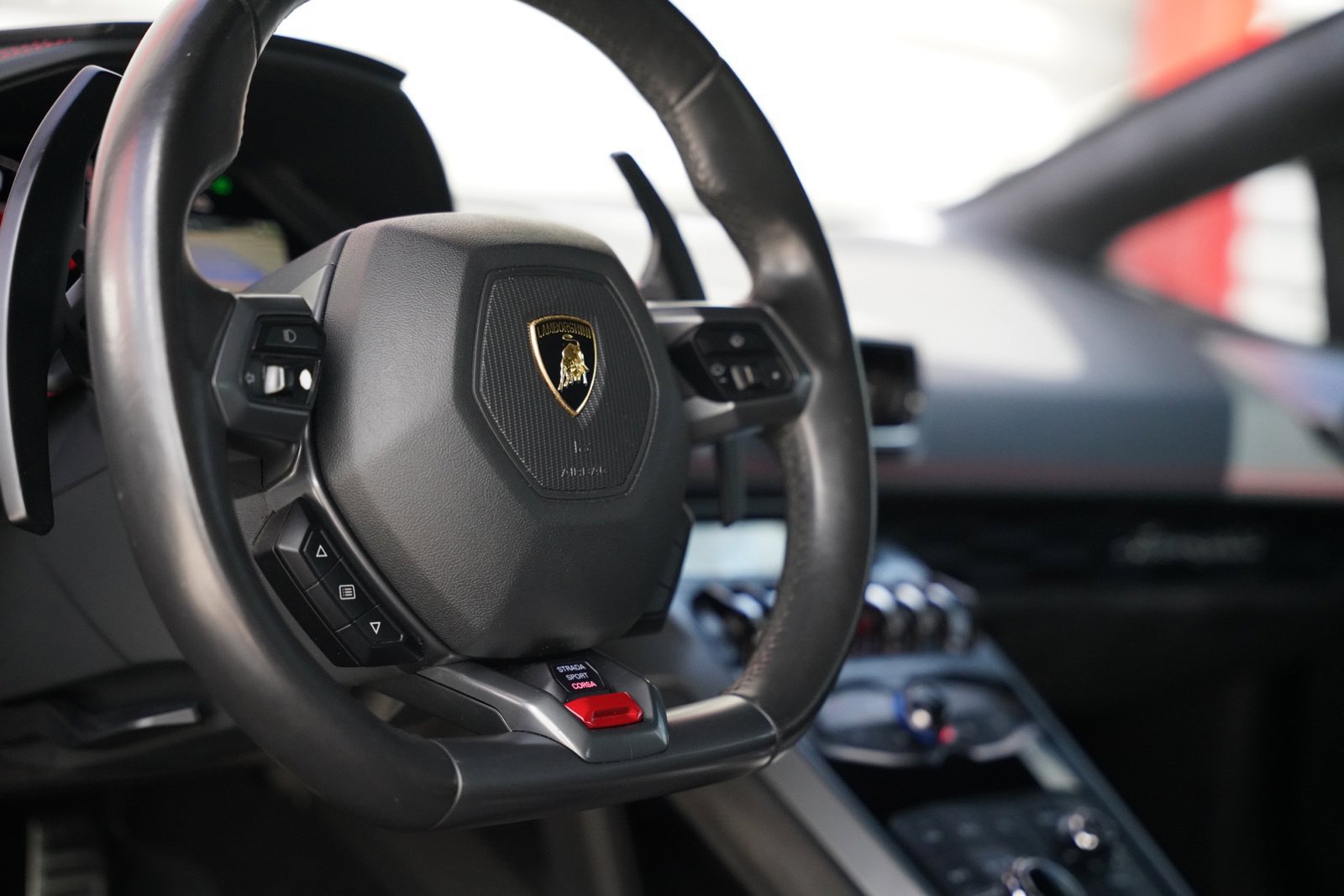 Used 2015 Lamborghini Huracan LP 610-4 AWD/4WD image 20