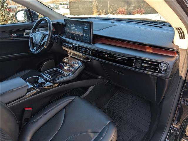 Used 2022 Lincoln Nautilus Reserve w/ Equipment Group 202A image 16