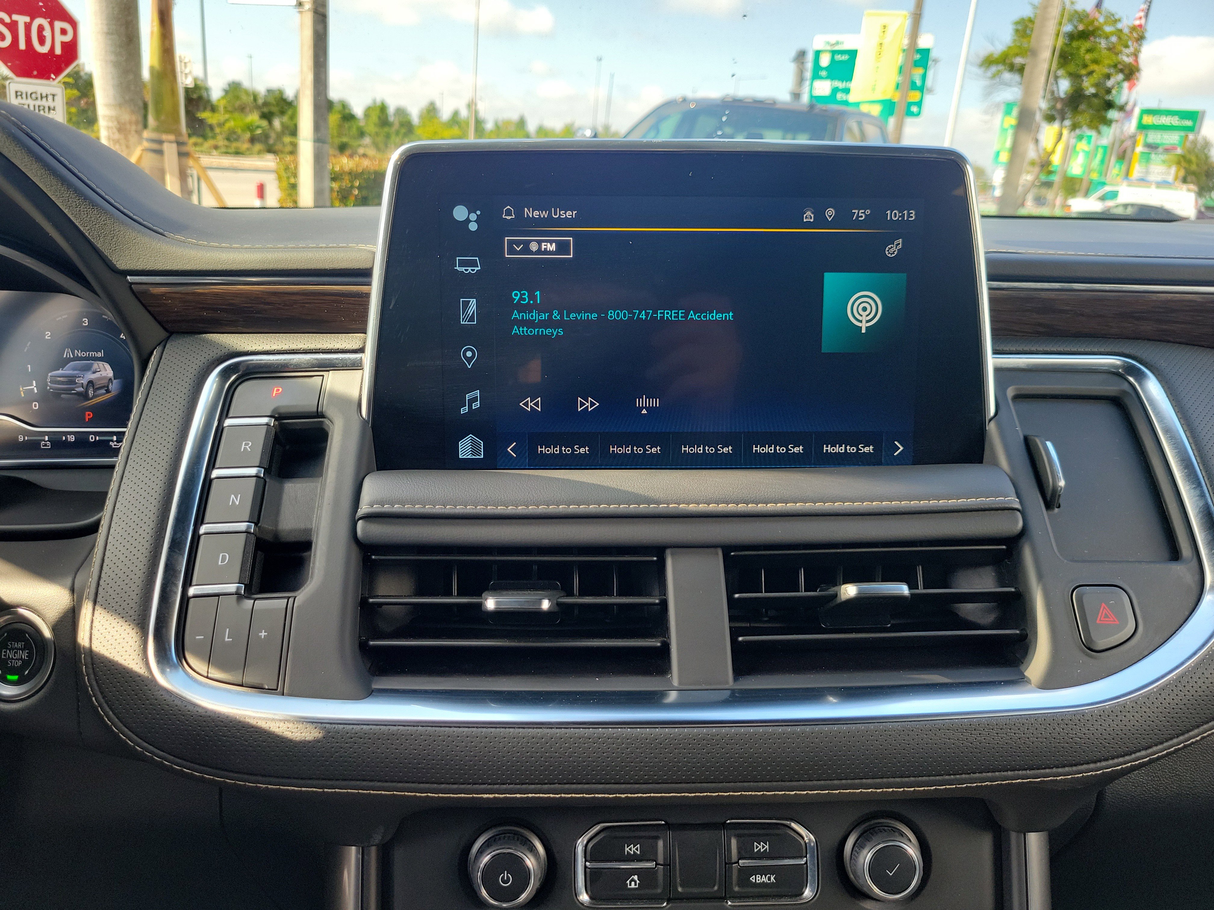 Used 2023 Chevrolet Suburban Premier image 23