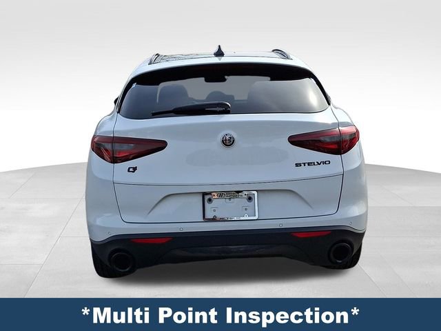 Used 2019 Alfa Romeo Stelvio Sprint w/ Nero Edizione image 6