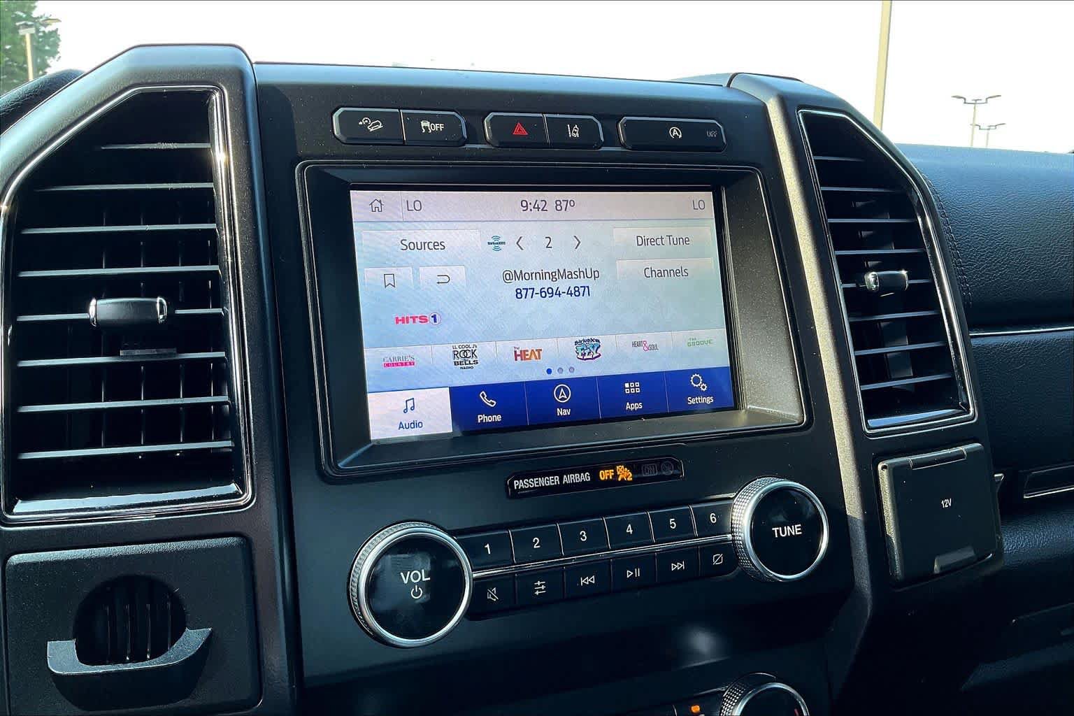 Used 2020 Ford Expedition Limited w/ Equipment Group 301A AWD/4WD image 32