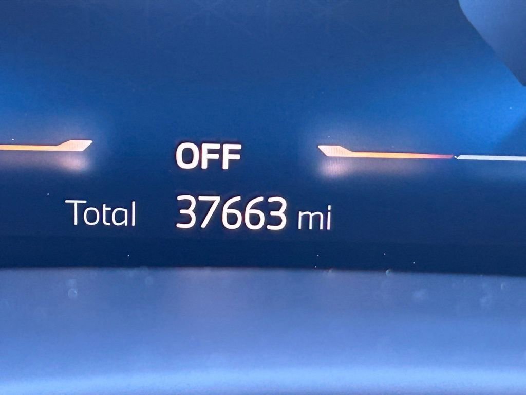 Used 2025 BMW X5 xDrive50e image 40