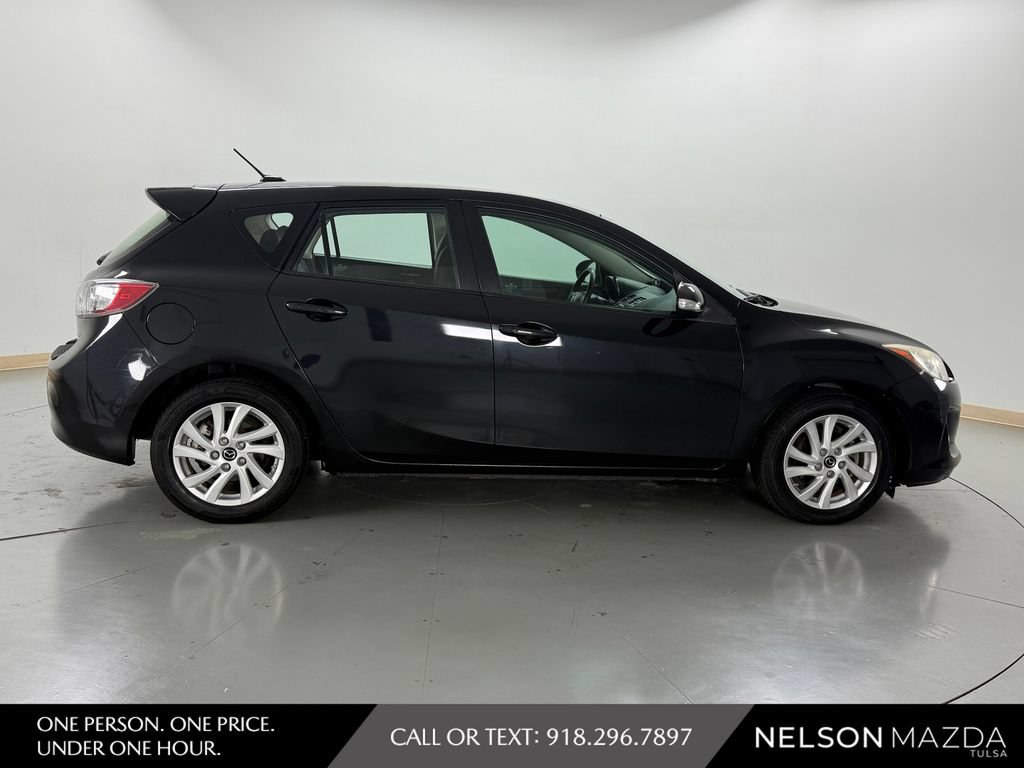 Used 2013 MAZDA MAZDA3 i Grand Touring w/ Tech Pkg FWD image 5
