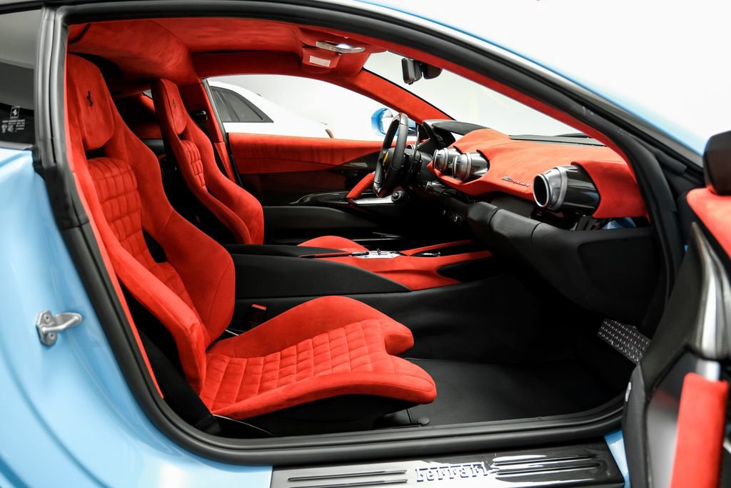 Used 2023 Ferrari 812 Competizione RWD image 40
