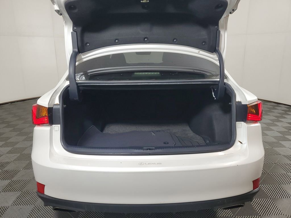 Used 2018 Lexus IS 300 w/ Accessory Package 2 RWD image 8
