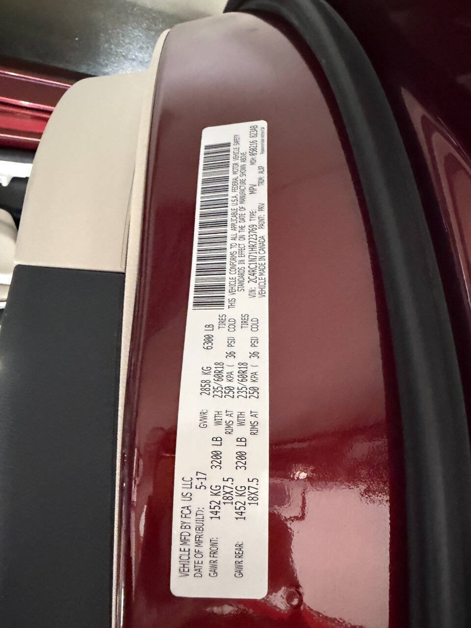 Used 2017 Chrysler Pacifica Platinum FWD image 29