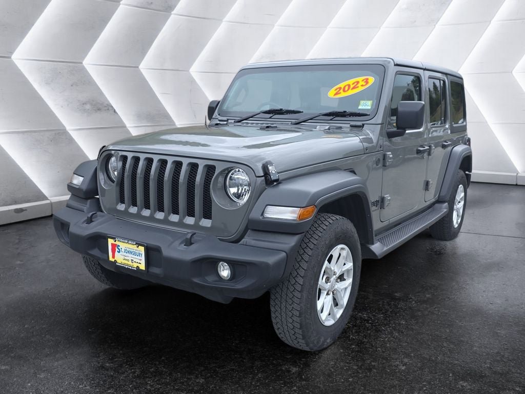 Used 2023 Jeep Wrangler Unlimited Sport w/ Cold Weather Group AWD/4WD image 3