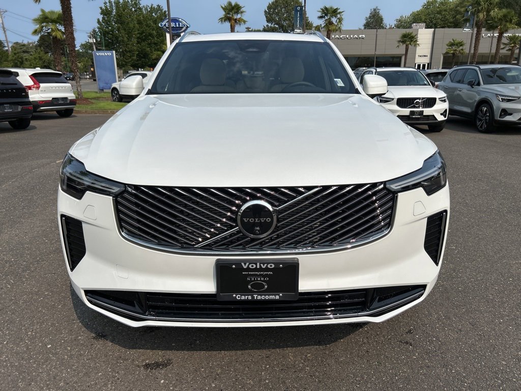 New 2026 Volvo XC90 B6 Plus w/ Protection Package Premier image 11