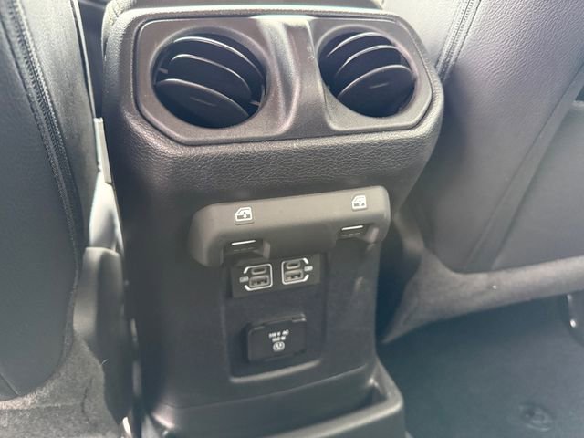 Used 2023 Jeep Wrangler Altitude image 20