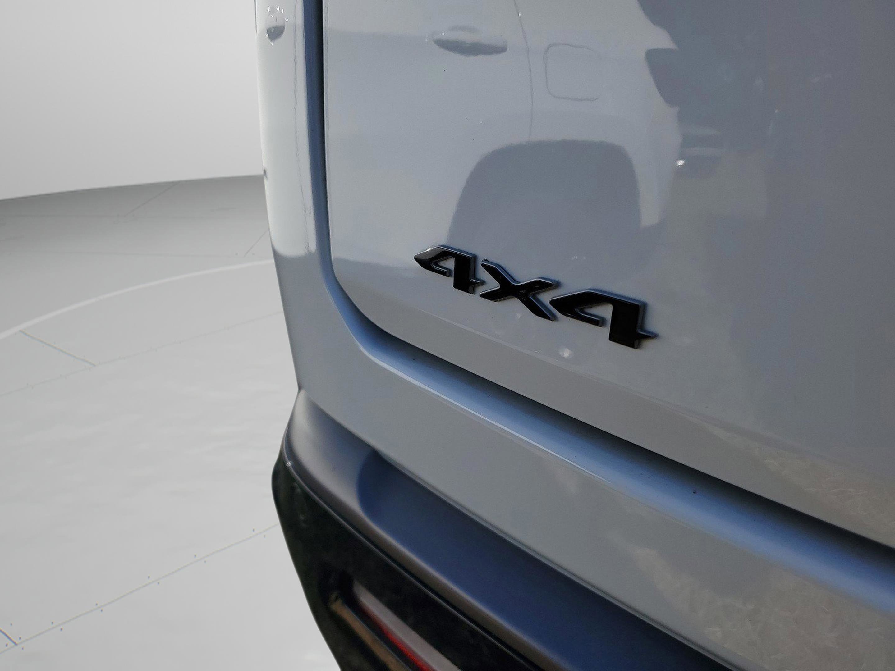 New 2026 Jeep Grand Wagoneer Summit w/ Rear Seat Video Group I image 29