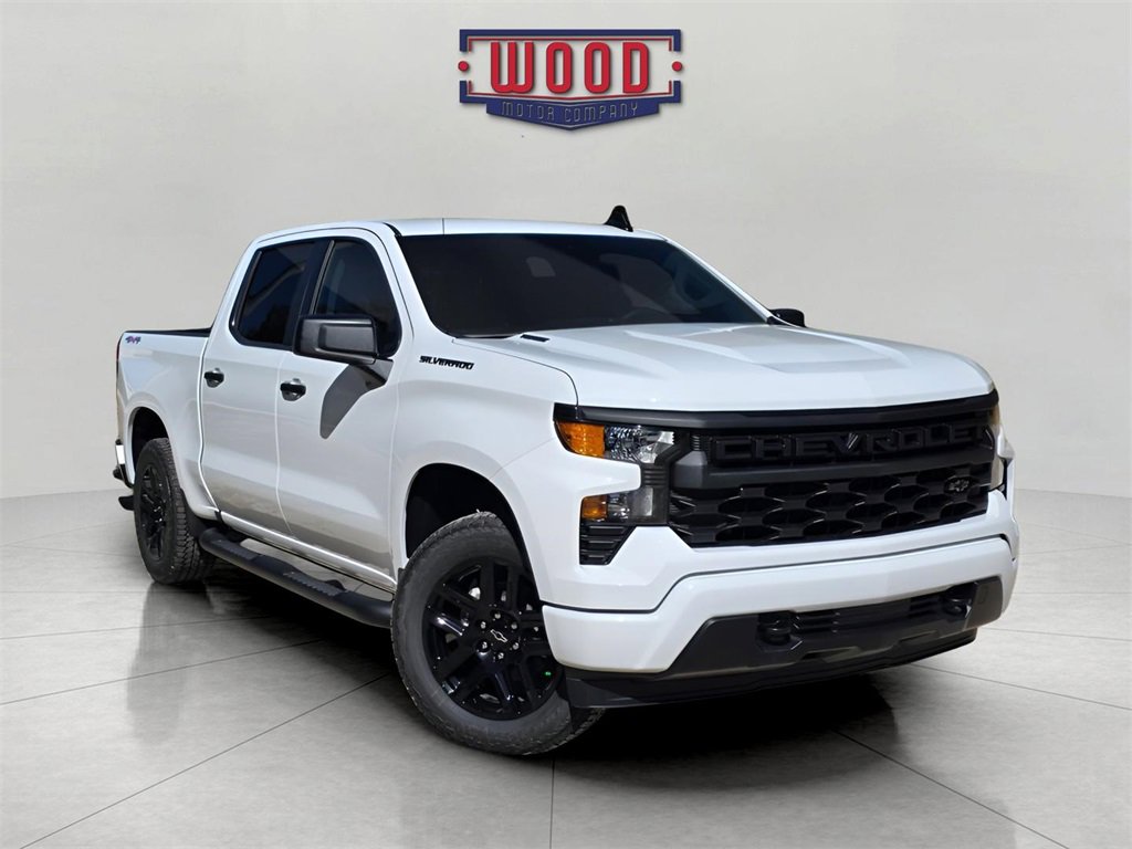 New 2026 Chevrolet Silverado 1500 Custom w/ Turbomax Blackout Package