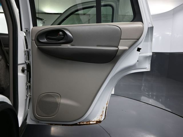 Used 2003 Chevrolet TrailBlazer LS w/ Preferred Equipment Group image 33