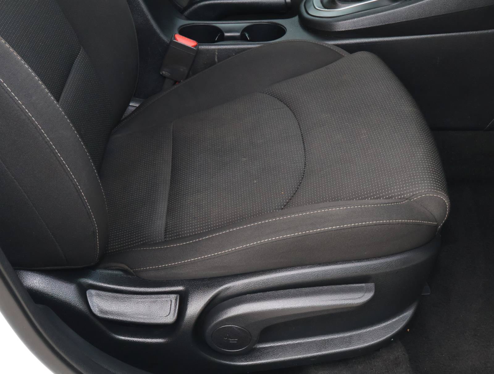 Used 2020 Kia Forte LXS FWD image 15
