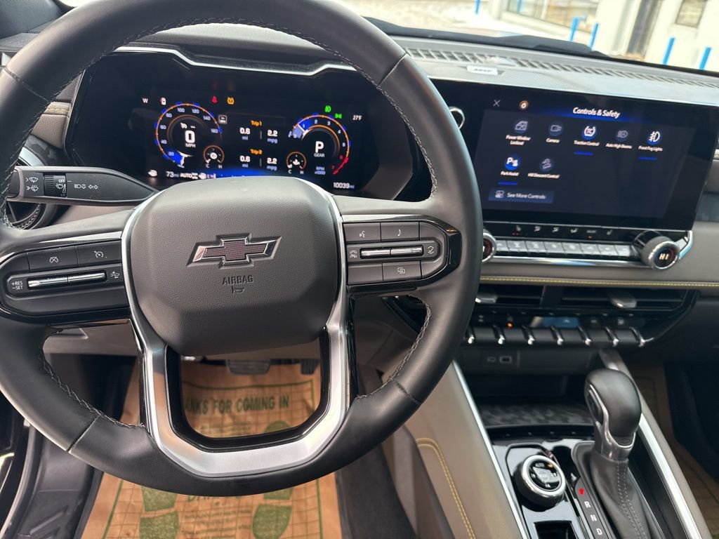 Used 2024 Chevrolet Colorado ZR2 w/ Technology Package image 23