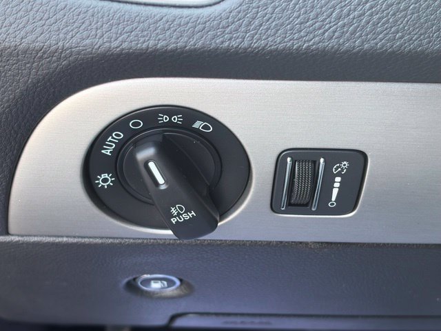 Used 2019 Dodge Durango SXT w/ 3rd Row Seating Group RWD image 24
