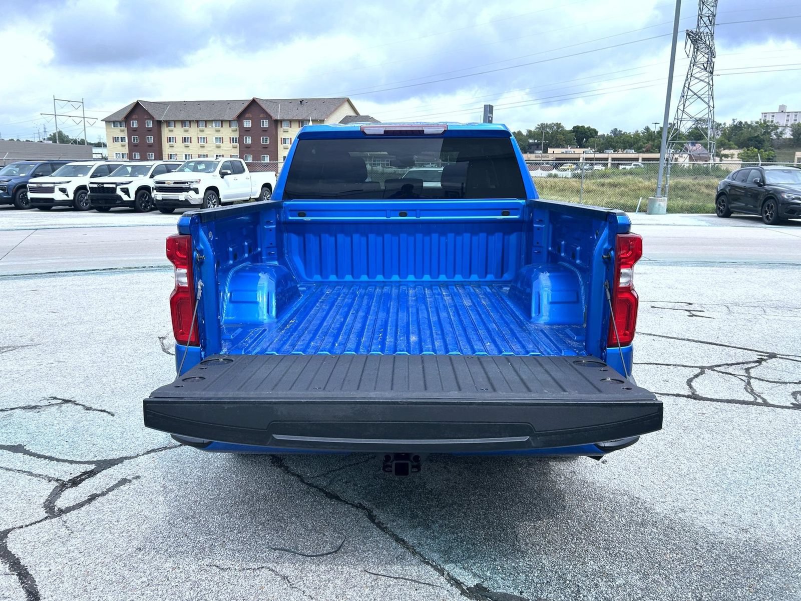 Certified 2023 Chevrolet Silverado 1500 RST AWD/4WD image 22