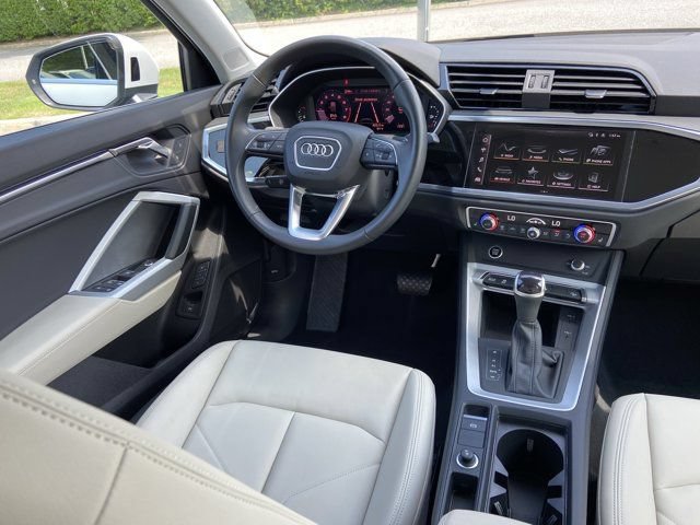 Used 2023 Audi Q3 2.0T Premium AWD/4WD image 15