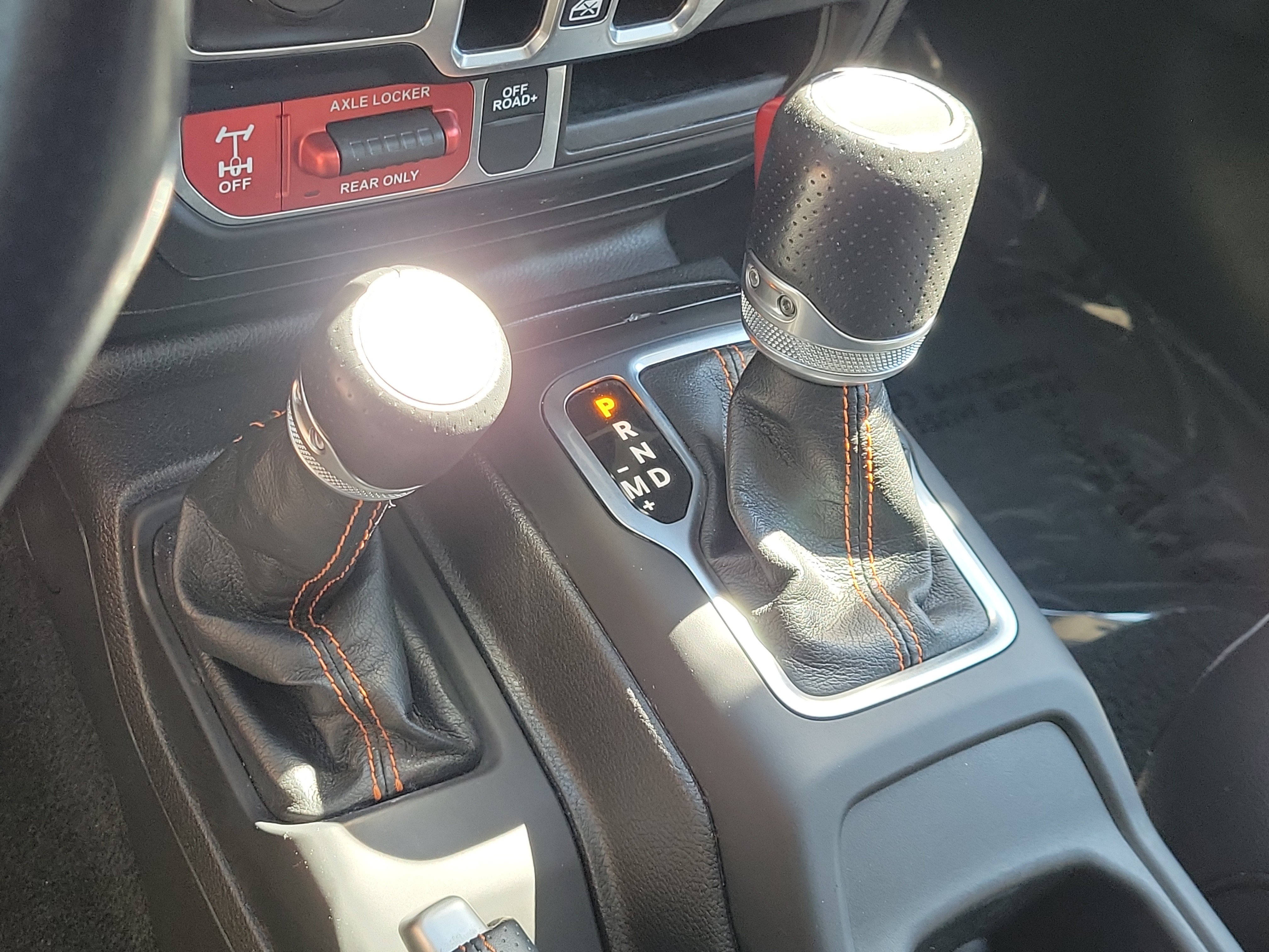 Used 2023 Jeep Gladiator Mojave w/ Trailer Tow Package AWD/4WD image 27