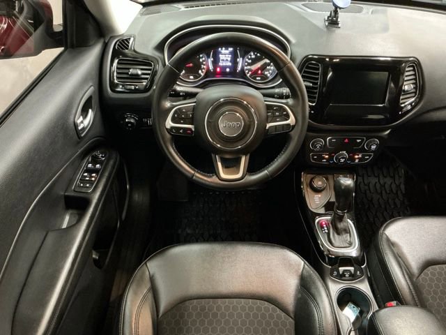 Used 2021 Jeep Compass Latitude image 11