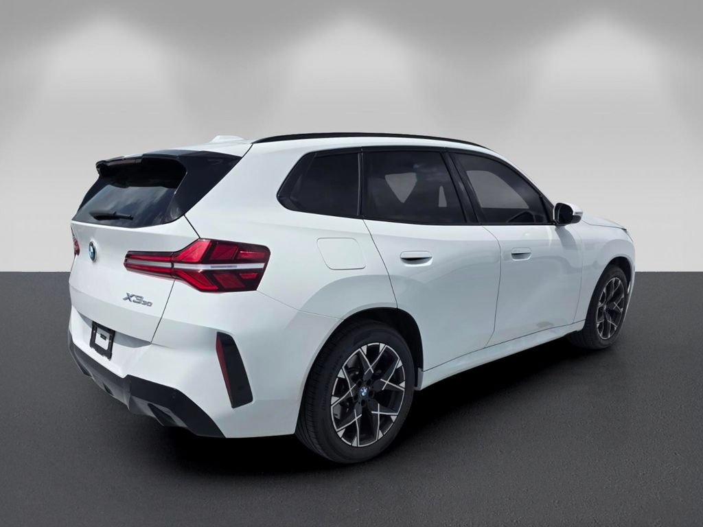 Certified 2025 BMW X3 xDrive30i w/ M Sport Package AWD/4WD image 4