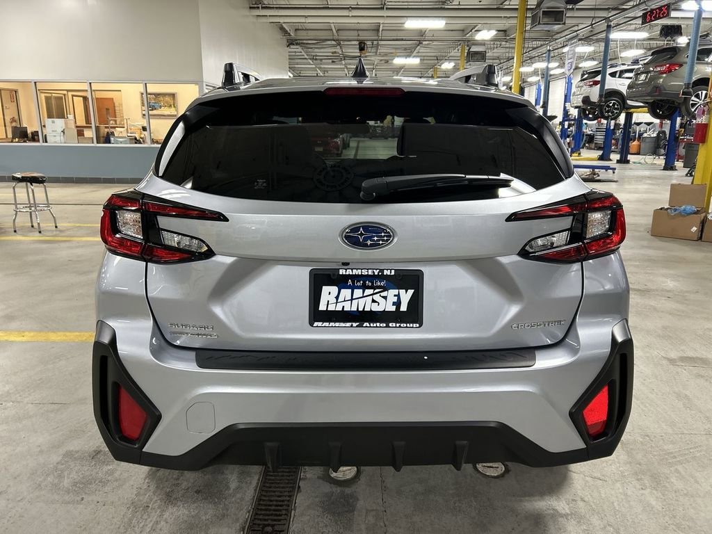 Certified 2025 Subaru Crosstrek 2.0i Premium image 25