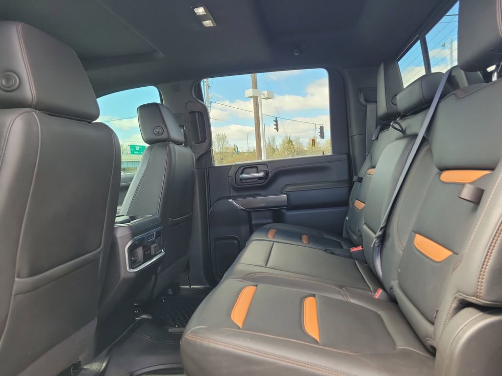 Used 2021 GMC Sierra 2500 AT4 w/ AT4 Premium Plus Package image 12