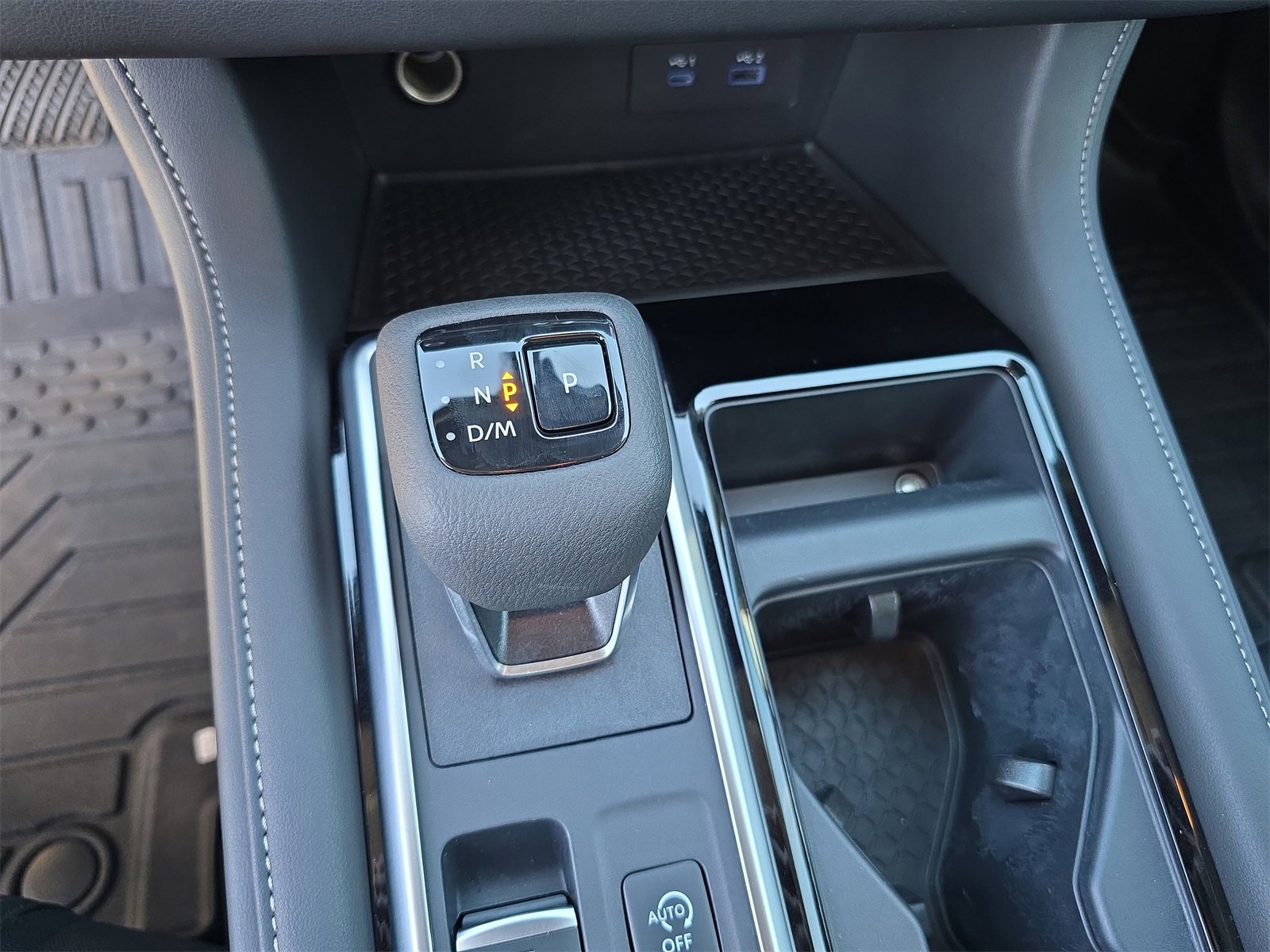 Used 2025 Nissan Pathfinder SV image 20