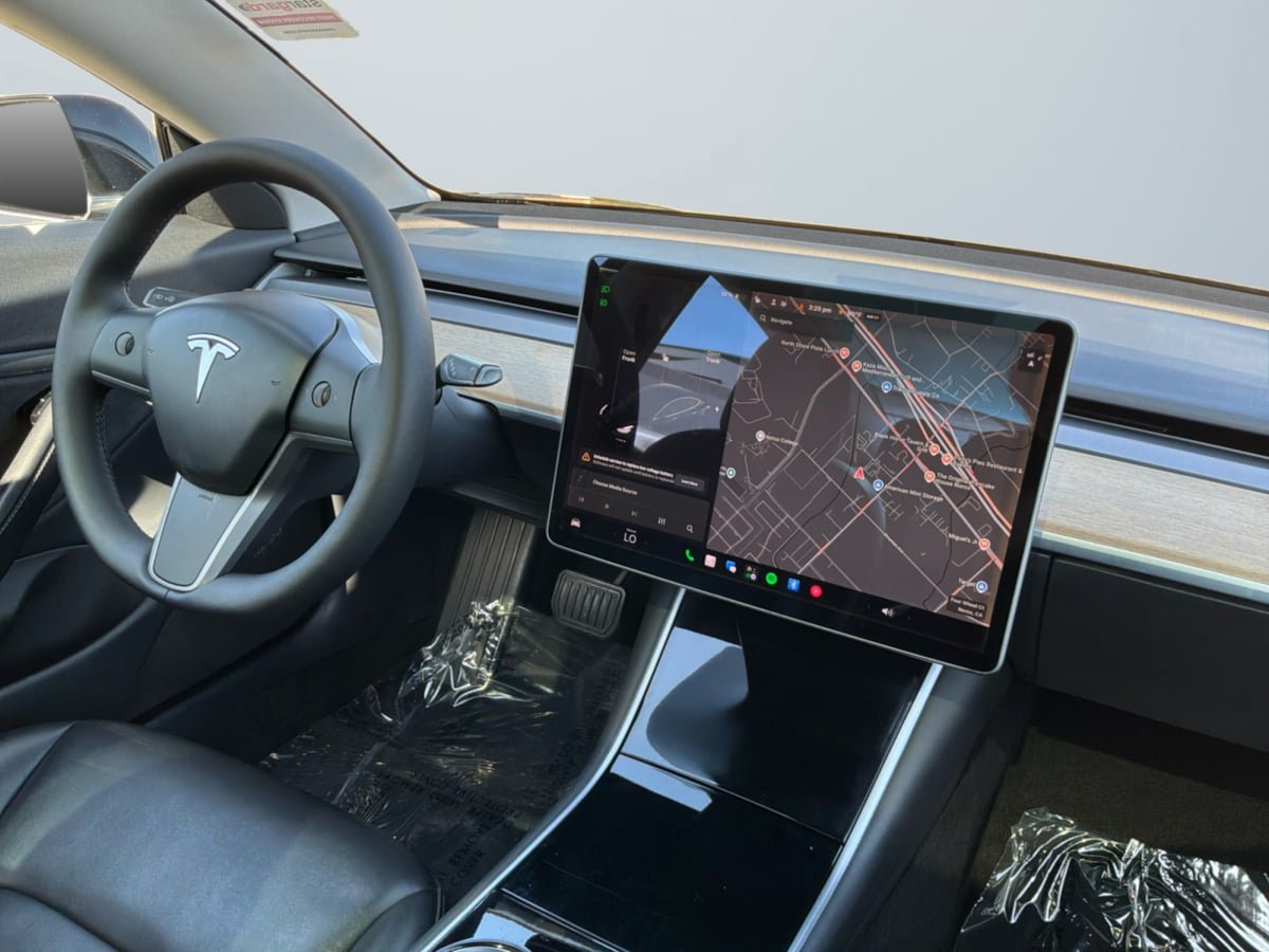 Used 2018 Tesla Model 3 Long Range RWD image 14