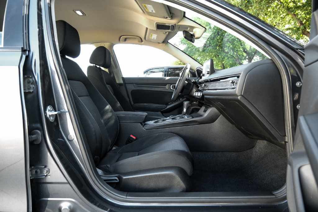 Used 2022 Honda Civic LX image 43