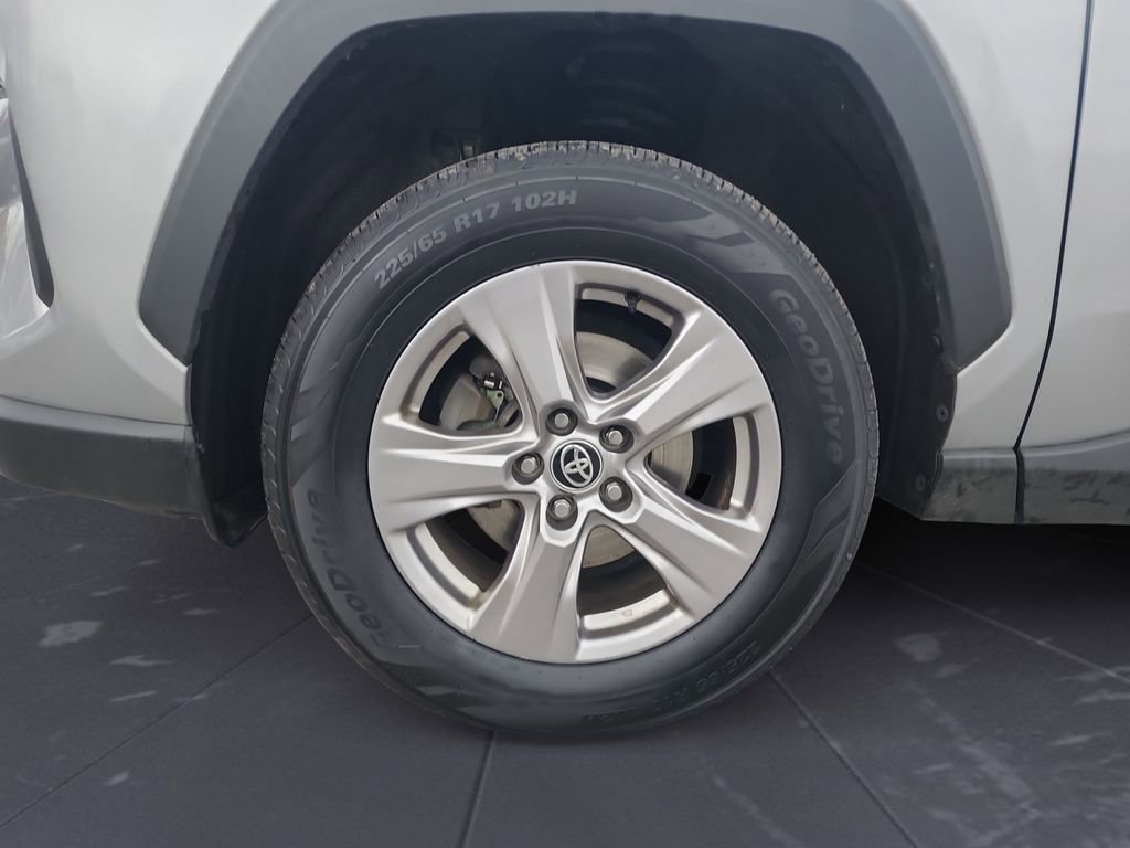 Certified 2023 Toyota RAV4 XLE w/ Convenience Package image 14