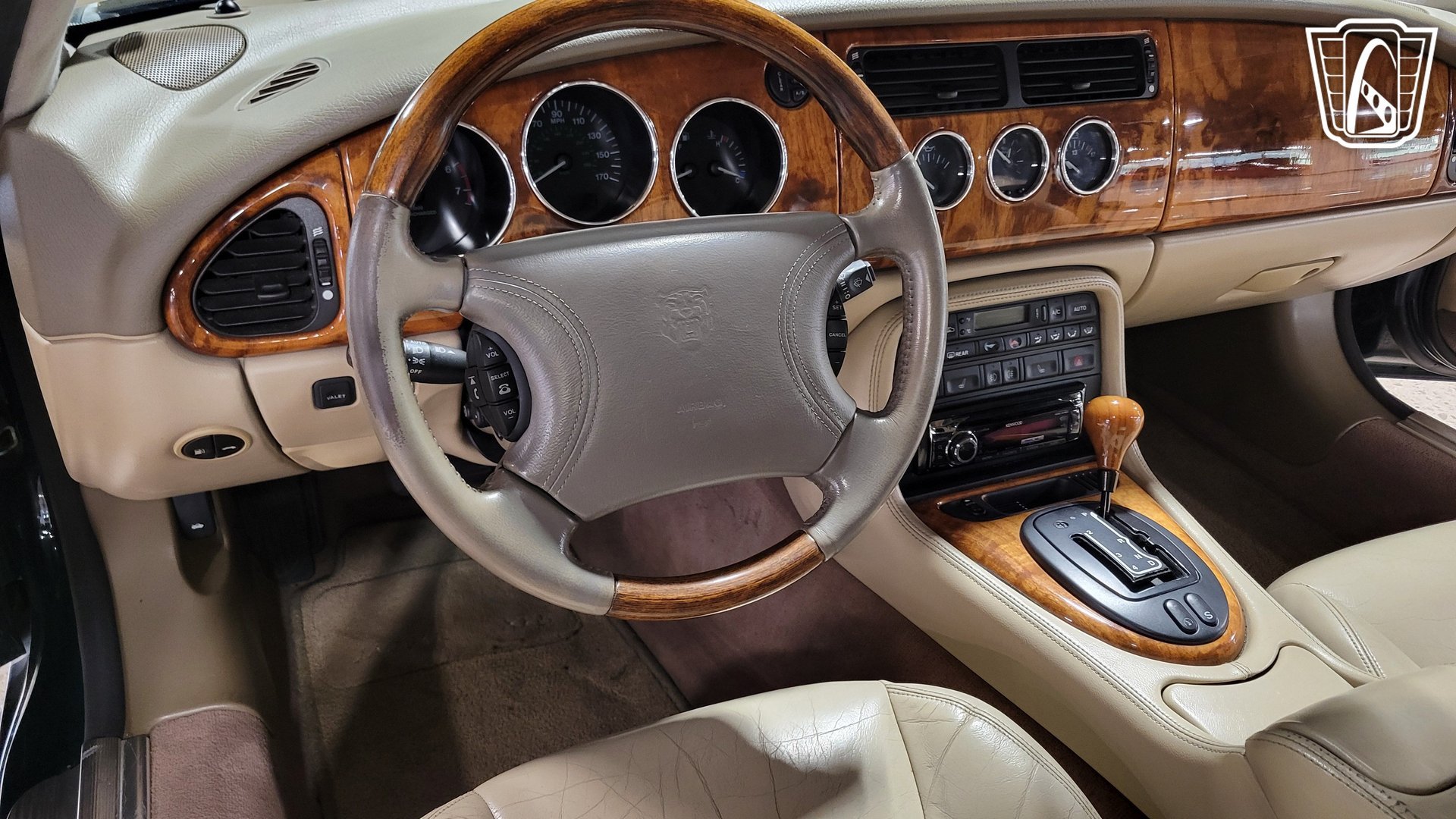 Used 2000 Jaguar XK8 Convertible RWD image 15
