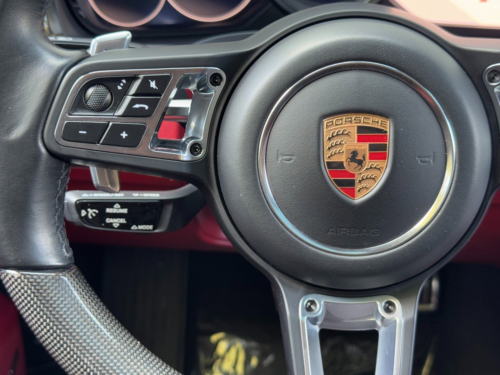 Used 2020 Porsche Cayenne Turbo image 23