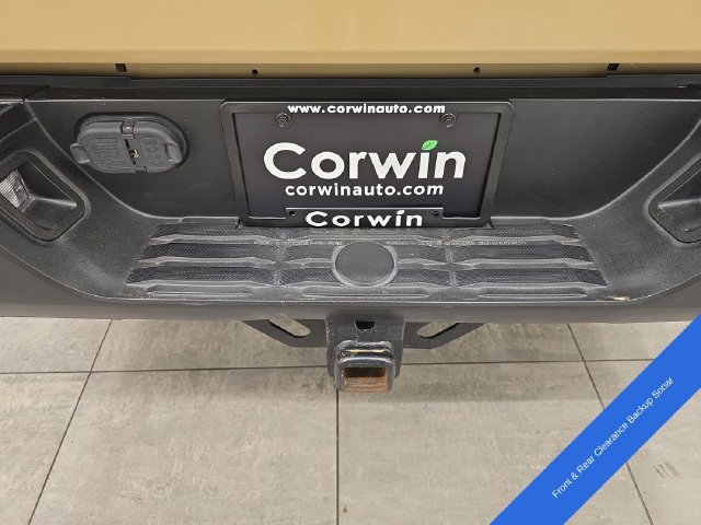 Used 2017 Toyota Tundra Limited w/ Limited Premium Package RWD image 16