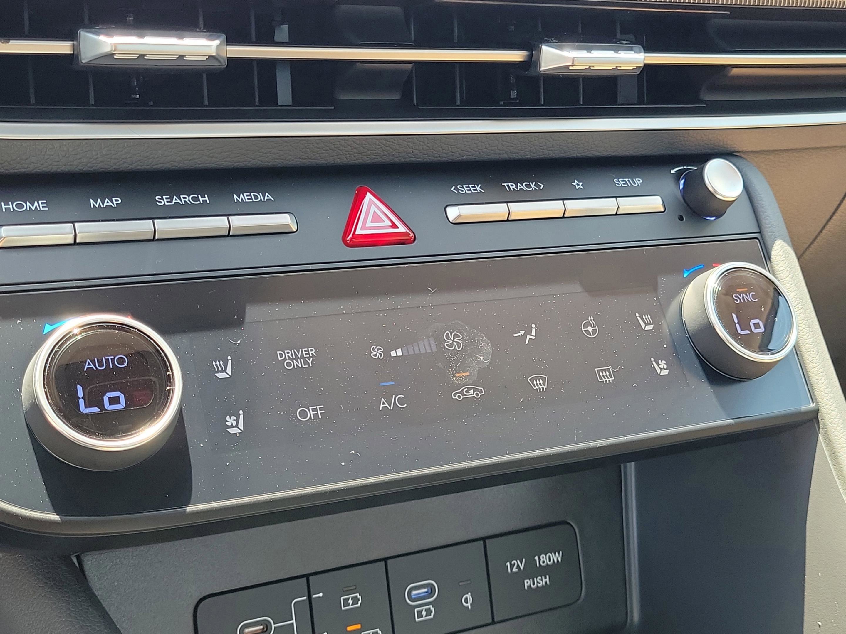 New 2025 Hyundai Sonata Limited image 30