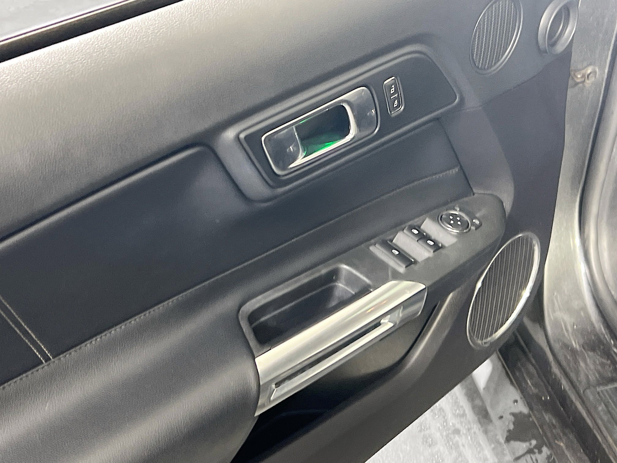 Used 2019 Ford Mustang GT Premium image 17