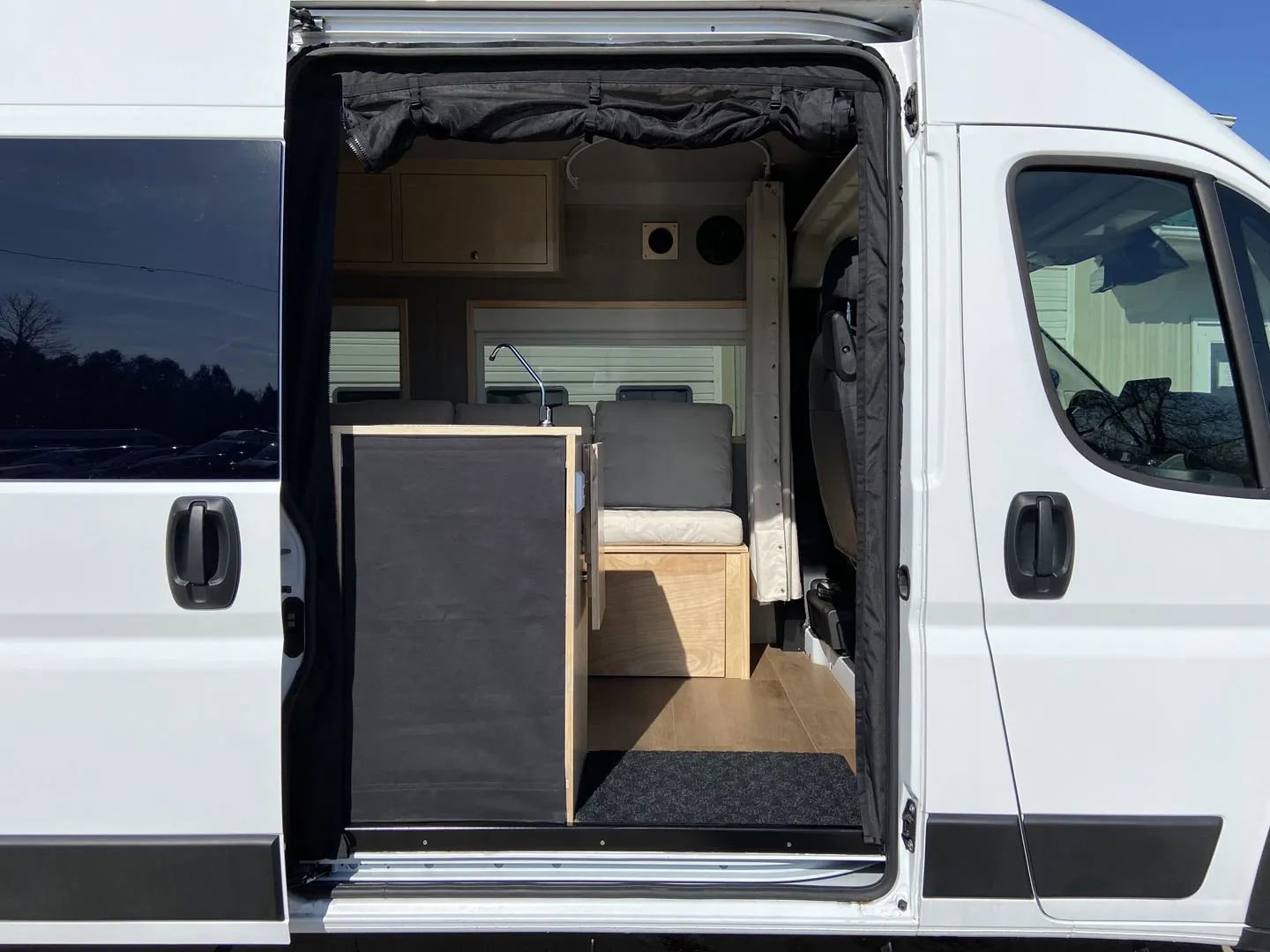 Used 2023 RAM ProMaster 3500 w/ Premium Convenience Group (B) image 19