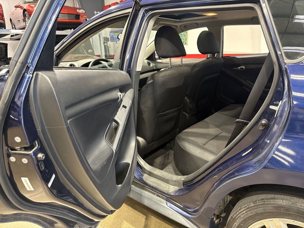 Used 2010 Pontiac Vibe AWD w/ Sun And Sound Package image 92