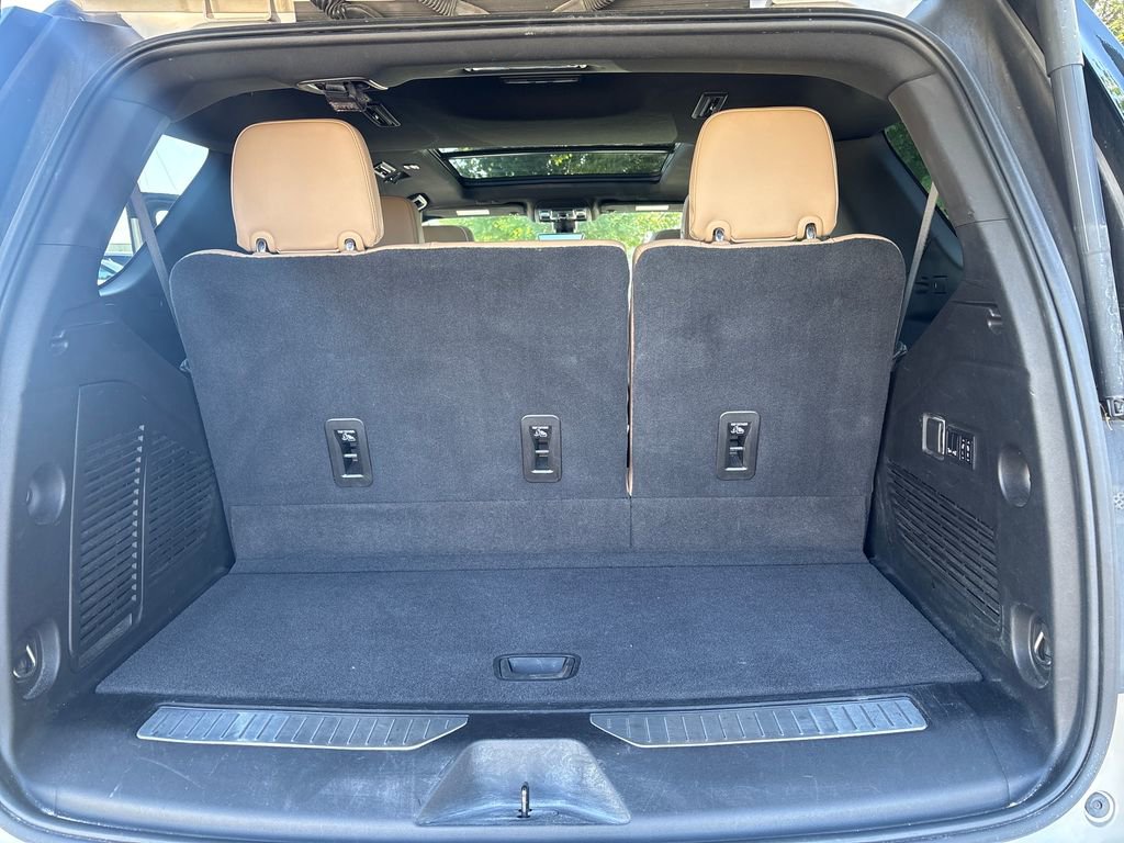 Used 2021 Chevrolet Tahoe Premier w/ Premium Package AWD/4WD image 45