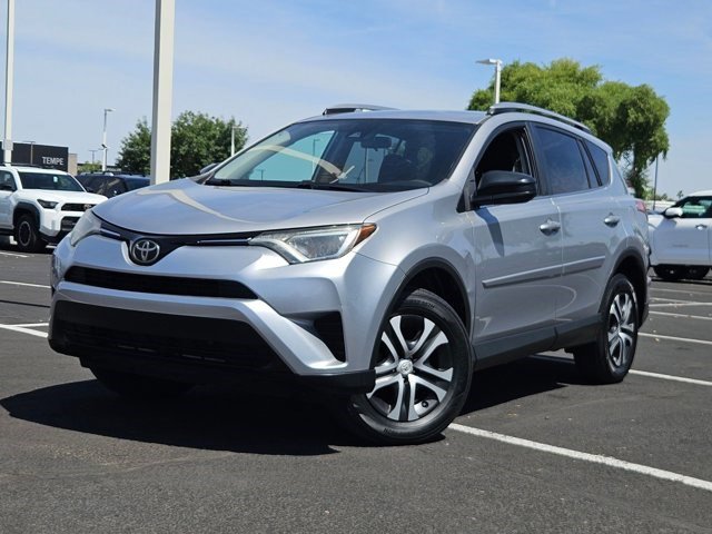 Used 2017 Toyota RAV4 LE FWD image 1