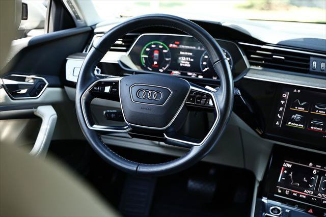 Certified 2024 Audi Q8 e-tron Premium Plus w/ Premium Plus Package AWD/4WD image 27