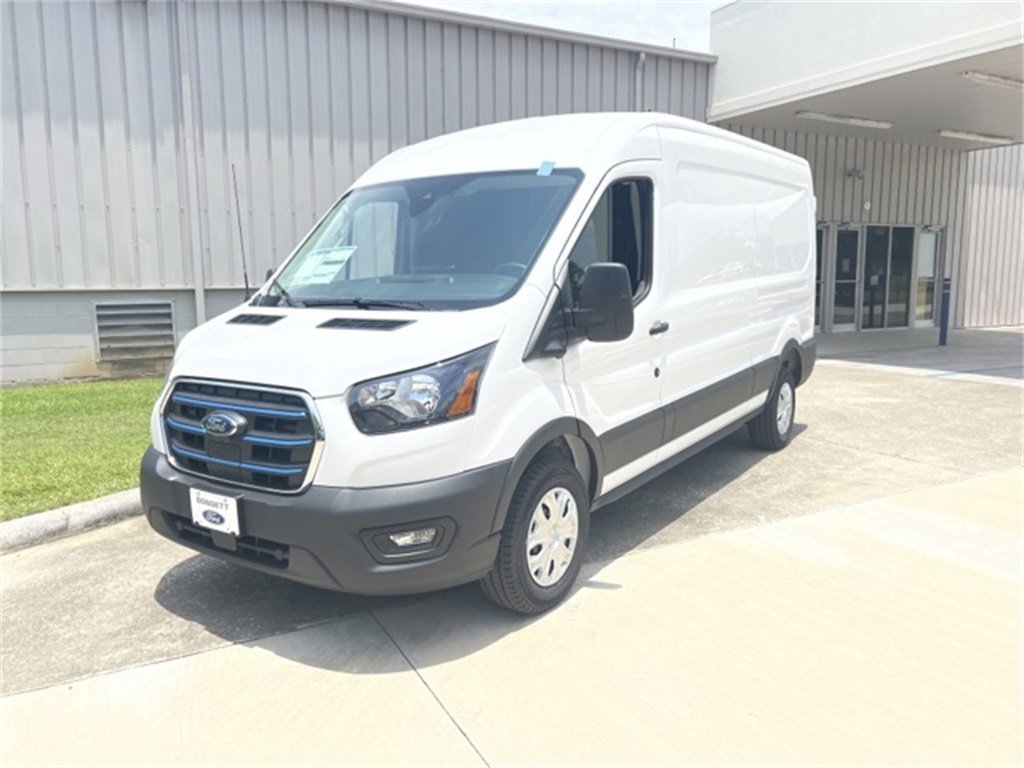New 2023 Ford E-Transit Medium Roof